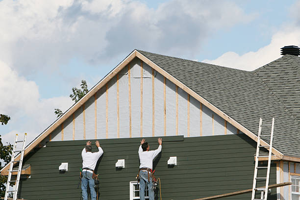 Professional Siding technician working in Machipongo, VA